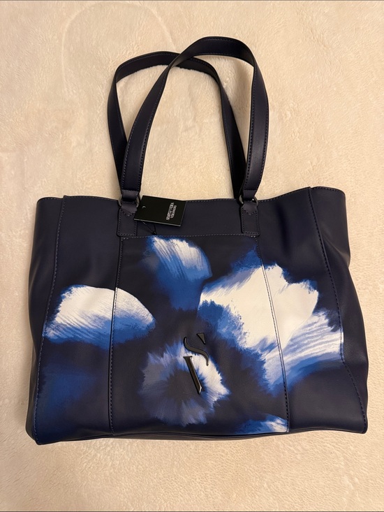 Simply Vera Vera Wang Handbags - Simply Vera Women's Handbag